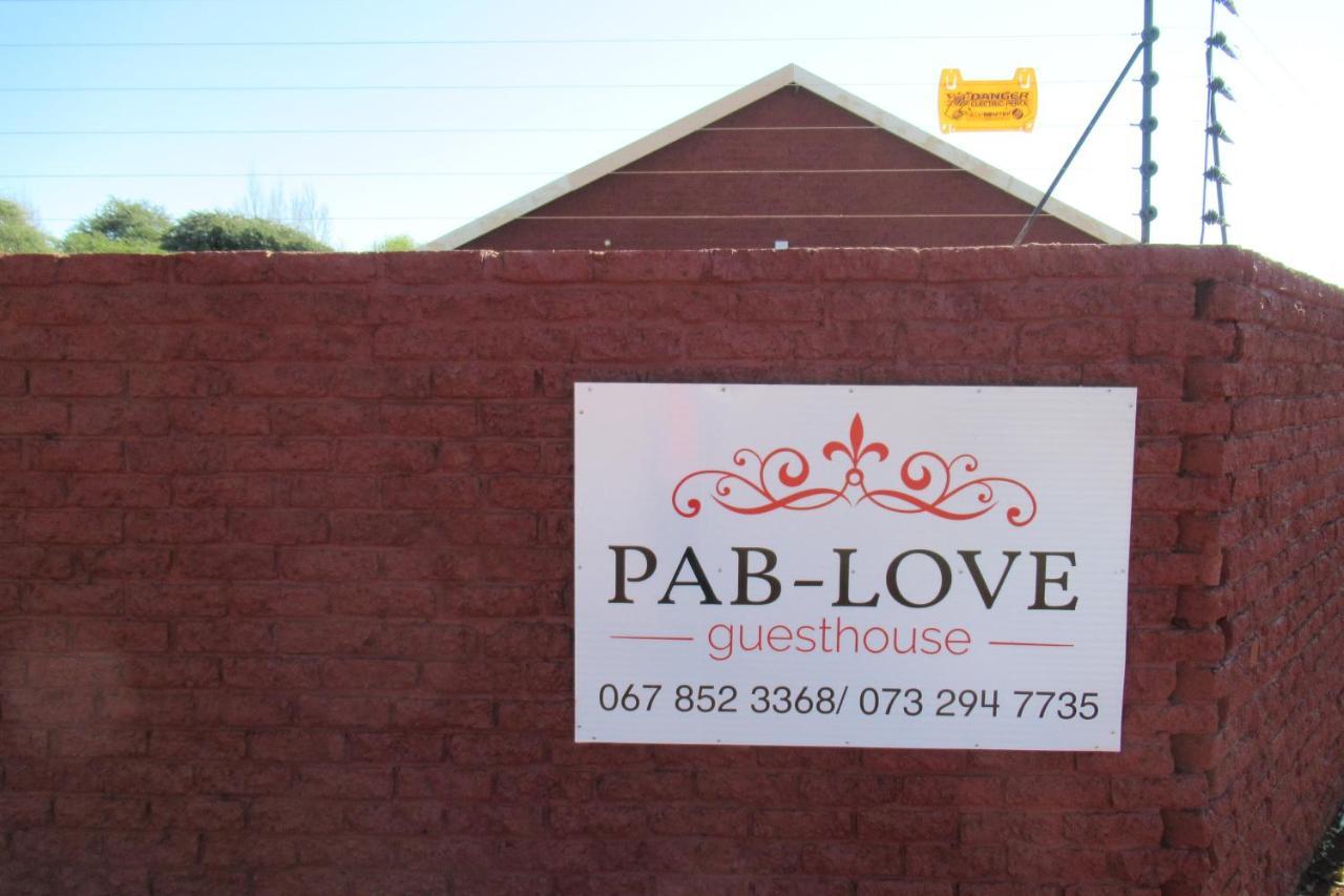 Pab-Love Guest House 库鲁曼 外观 照片