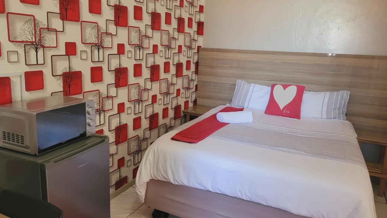 Pab-Love Guest House 库鲁曼 外观 照片